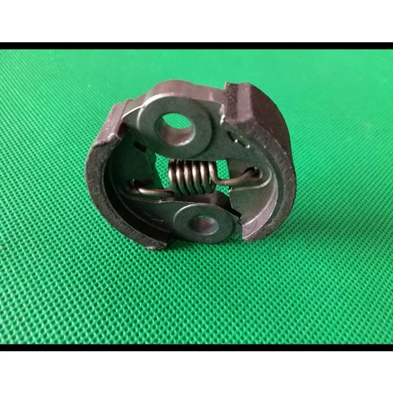 

Brush Cutter Clutch for MITSUBISHI 32F TU26 BC260 CG260 G26 26CC 1E34F Hedge Grass Trimmer tea plucking machine