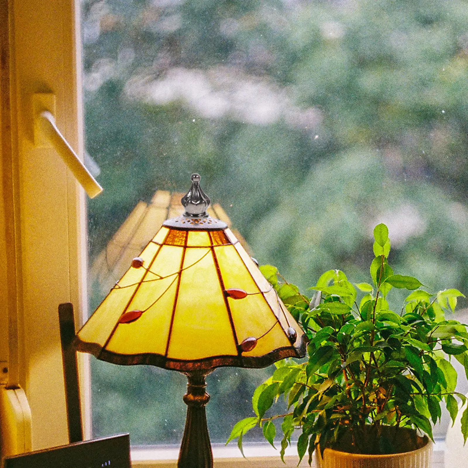 

10Pcs Lamp Accessories Light Screw Caps Premium Plastic Decorative Finials for Lamps Fixtures Easy Install Table Floor Lamp