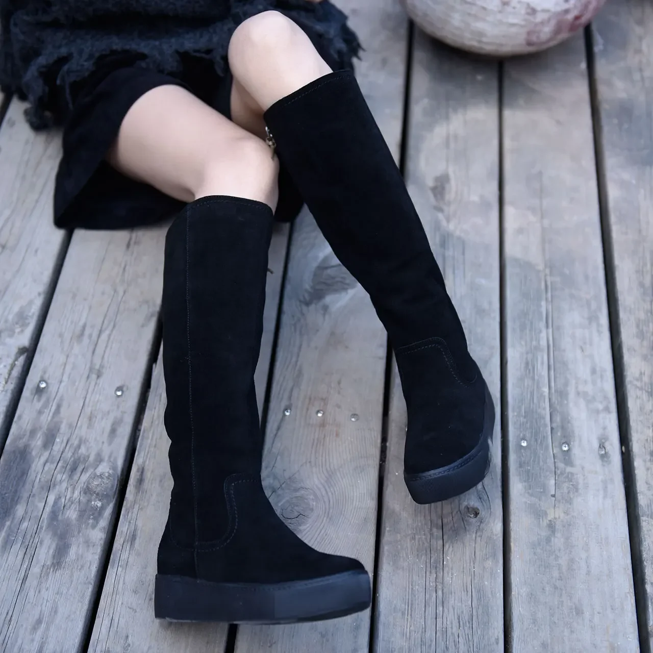 Artmu Genuine Leather Women Snow Boots Winter Warm Handmade Zippers Black Flat Platform Women Shoes Knee High Ladies Boots