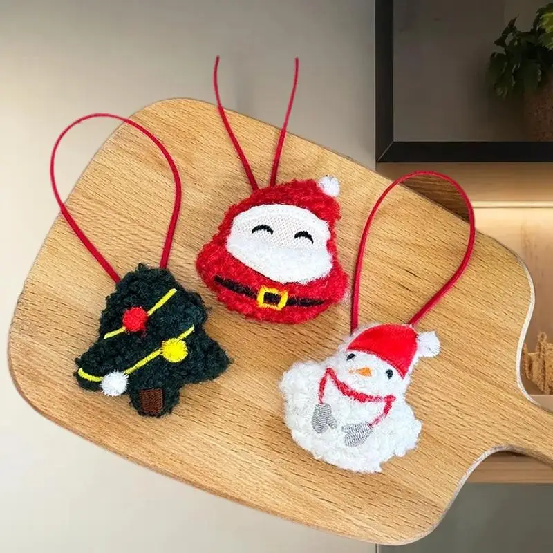 愛らしいサンタ雪だるまクリスマスツリーぬいぐるみキーホルダー、クリスマスパーティー用のバックパックペンダント装飾