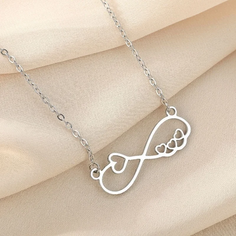 Stainless Steel Eternal Heart Pendant Letter 8 Necklace for Women Popular Hollow Infinite Love Heart Link O Chain Necklace