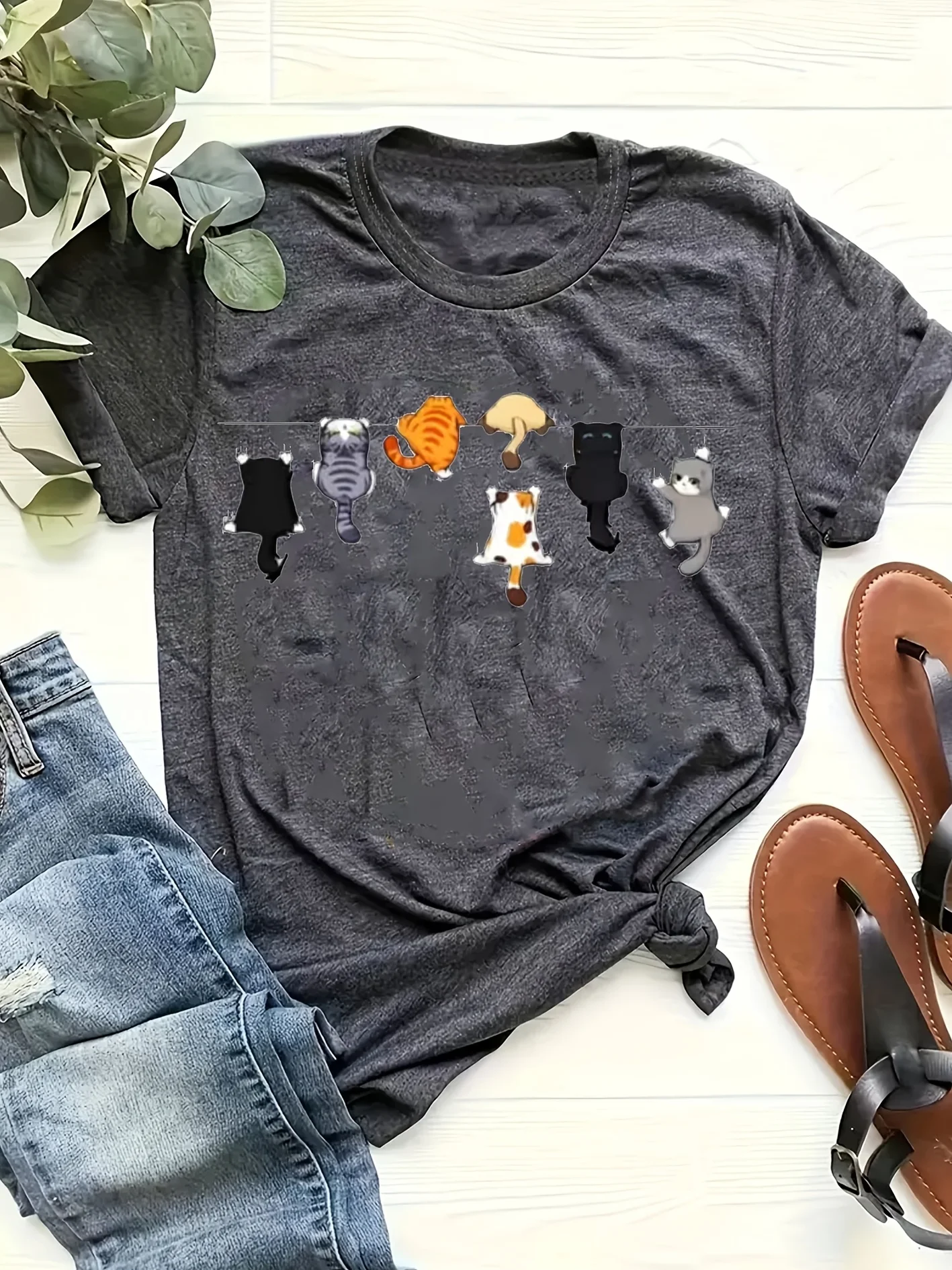 Cute Hanging Cat Pattern T-shirt with Funny Cat Butt Print Round Neck Short Sleeved T-shirt Casual Daily Summer Top