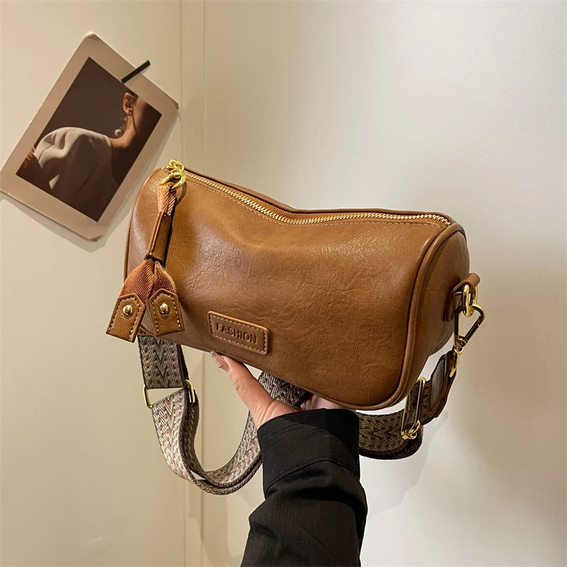 High Quality Soft Leather Women\'s Crossbody Bag New Luxury Female Tote Bags Solid Color Simple Girl Shoulder Sac A Main Wallet