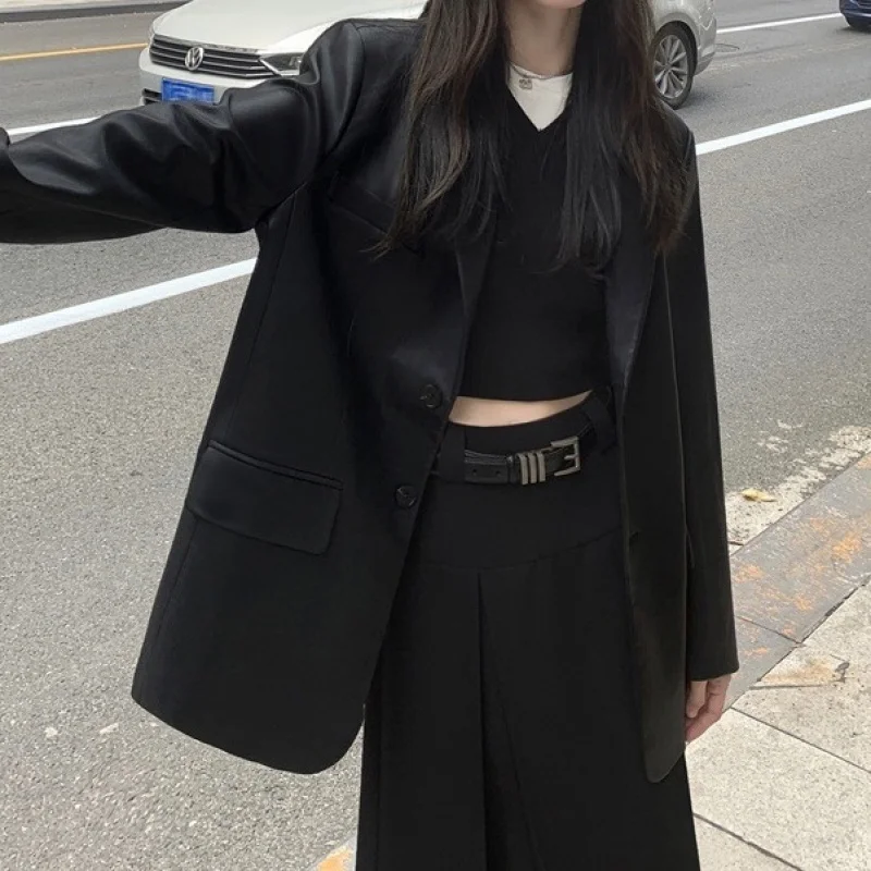 

Black Leather Women, Spring Season Fashion New Loose Fit Elegant High-end Small