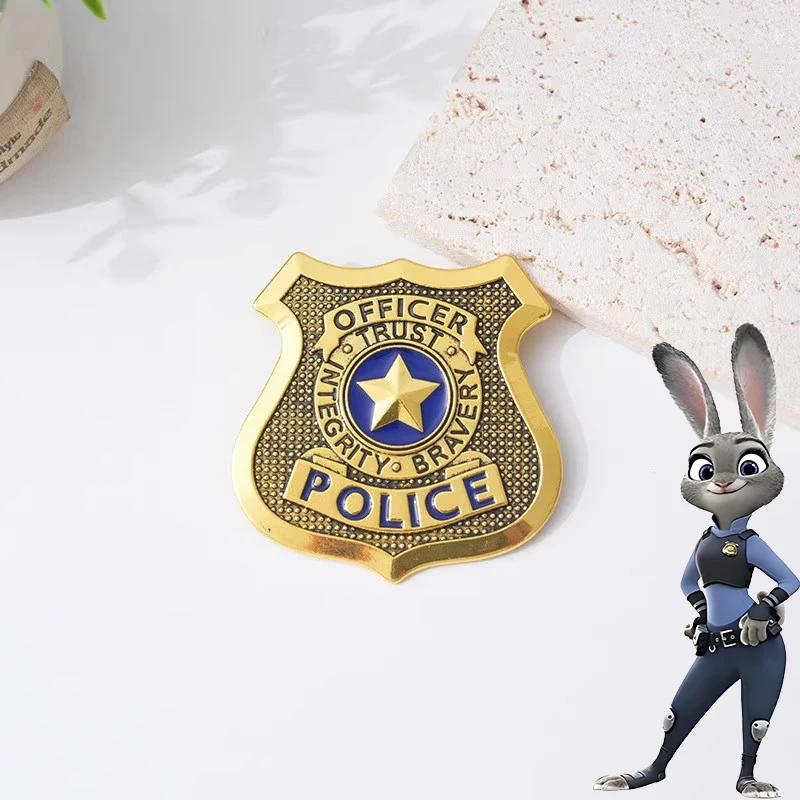 Broche de Anime Zootopia Judy Hopps, insignia de dibujos animados de Zootropolis, broche de Metal de policía, bolsa de ropa, Pin, accesorios, regalo de Navidad