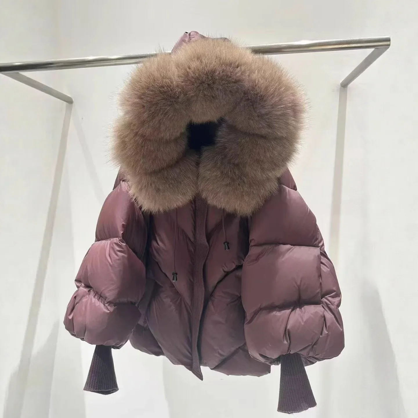 2025 European Winter Women's Down Jacket Loose Commuter Hooded Fox Fur Neck Warm Knitted Sleeve Down Jacket