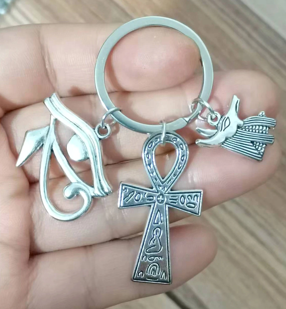 Ancient Egypt Eye Of Horus Charm Evil Eye Religion Symbol Metal Keychain For Souvenir Jewelry Gifts