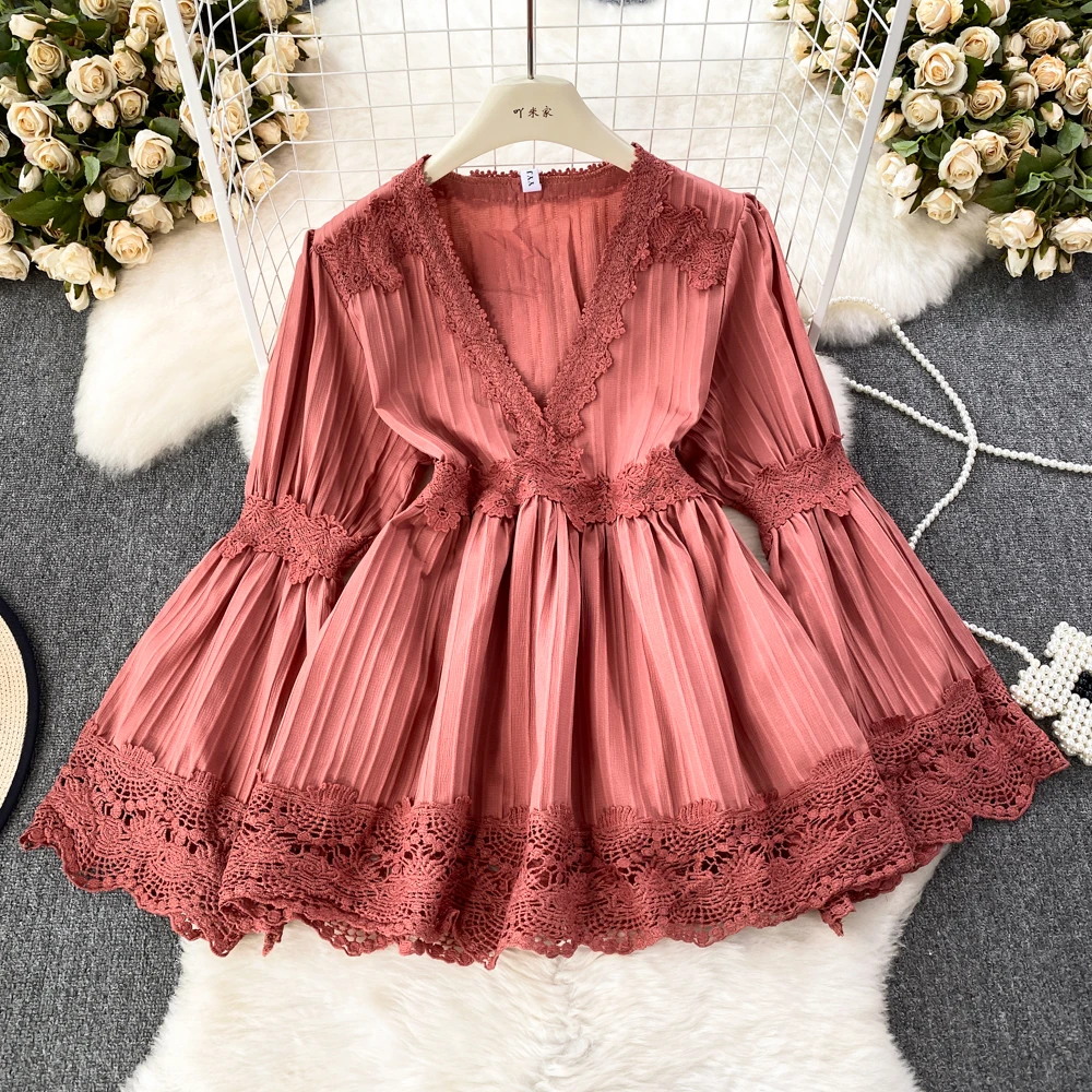 Autumn Ball Gown Blouse for Women Lace Patchwork Long Flare Sleeve V-Neck Tops Female Luxury Pleated Sweet Chic Korea Style New