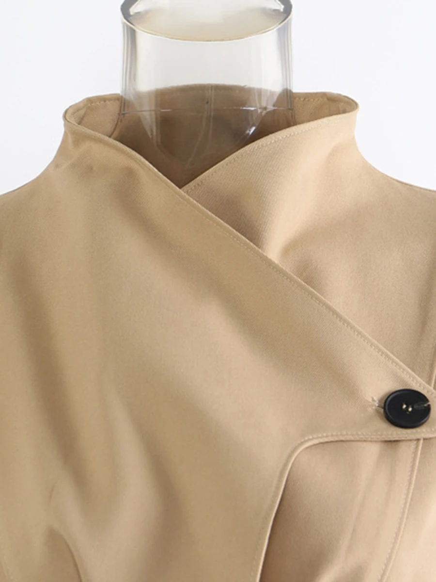 เสื้อโค้ททรงสลิมแบบมีจีบแต่งผ้าต่อกัน แบรนด์ TWOTWINSTYLE สำหรับผู้หญิง คอตั้ง แขนยาว แต่งเข็มขัด สไตล์เรียบหรู