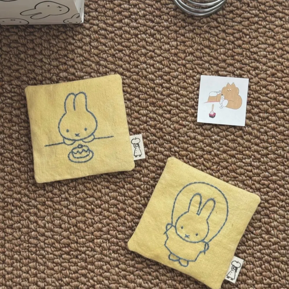 Niedlicher Miffy Wasserbecher-Untersetzer, Hasen-Untersetzer im Ins-Stil für Milchkaffee, Dekoration, Kawaii Geschenk, Spielzeug