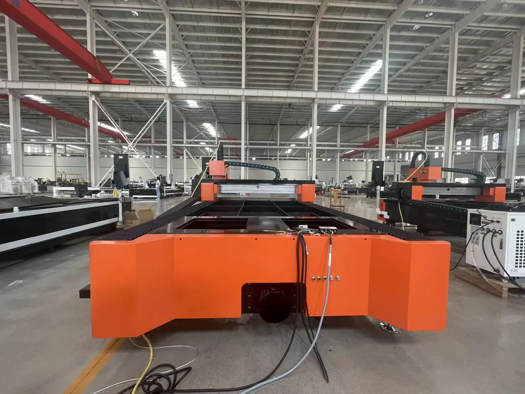 4015 Metal Sheet Fiber  Cutting Machine High-Peormance  Cutting Technology