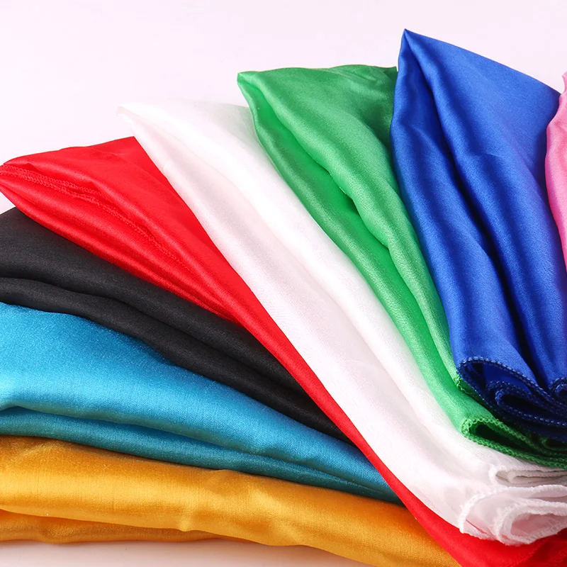 أوشحة حريرية 20*20 أوشحة مربعة حريرية صغيرة دعائم سحرية يمكن استخدامها في إعدادات المسرح عن قرب مظهر خدع سحرية