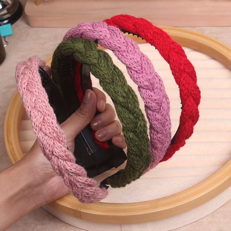 New Retro Weaving Plush Head Hoop Women Face Wash Hairhoop Headwear Autumn And Winter Solid Color Wool Braided Hair Accessories