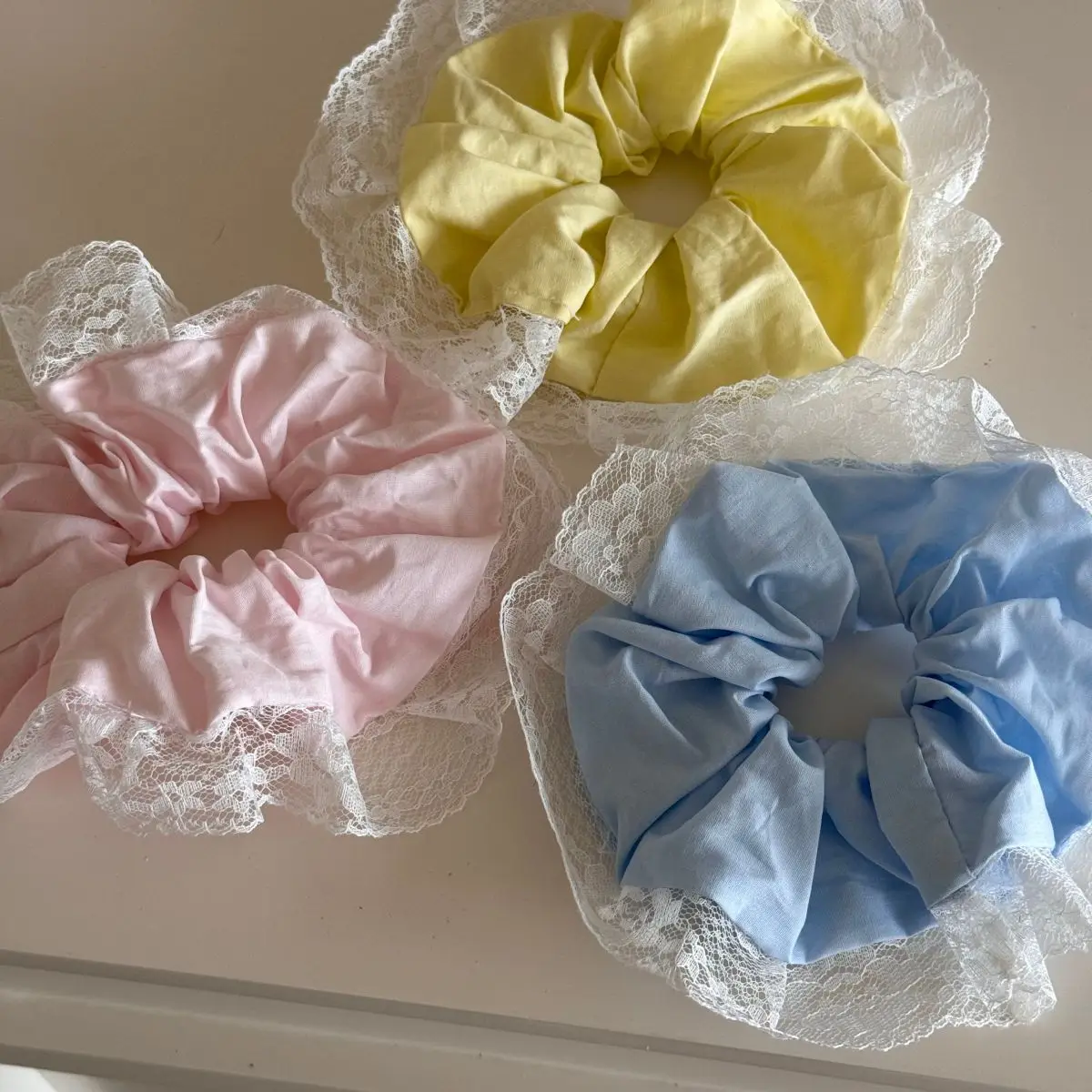 امرأة كبيرة الحجم جوفاء الدانتيل المطاطية رباط شعر الحلو Scrunchies الفتيات موضة العلاقات الشعر السيدات ذيل حصان عقد إكسسوارات الشعر #4