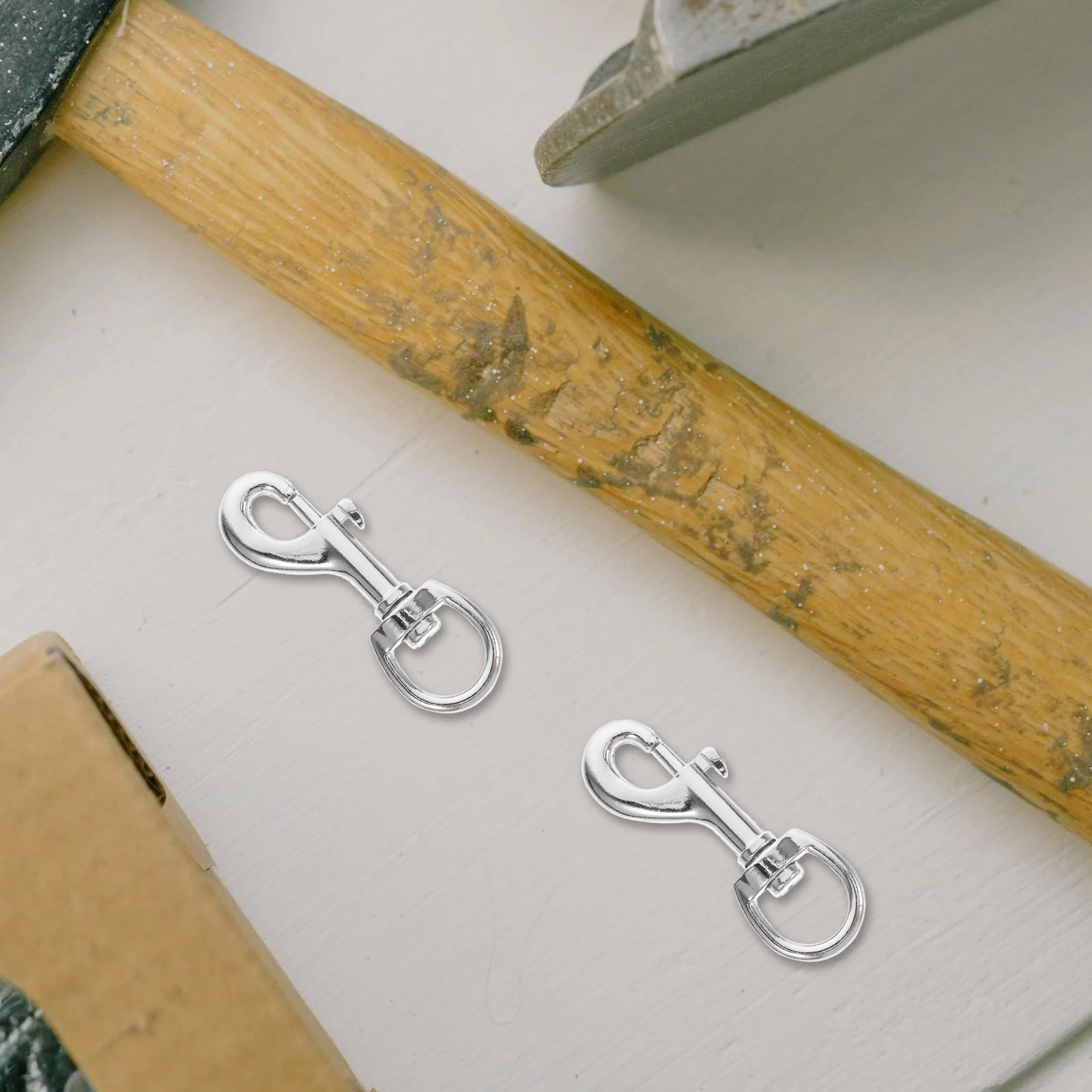 

4Pcs Flag Swivel Snap Hooks Heavy Duty Rotating Eye Clips Secure Attachment Outdoor Indoor Flagpole Hardware Accessories