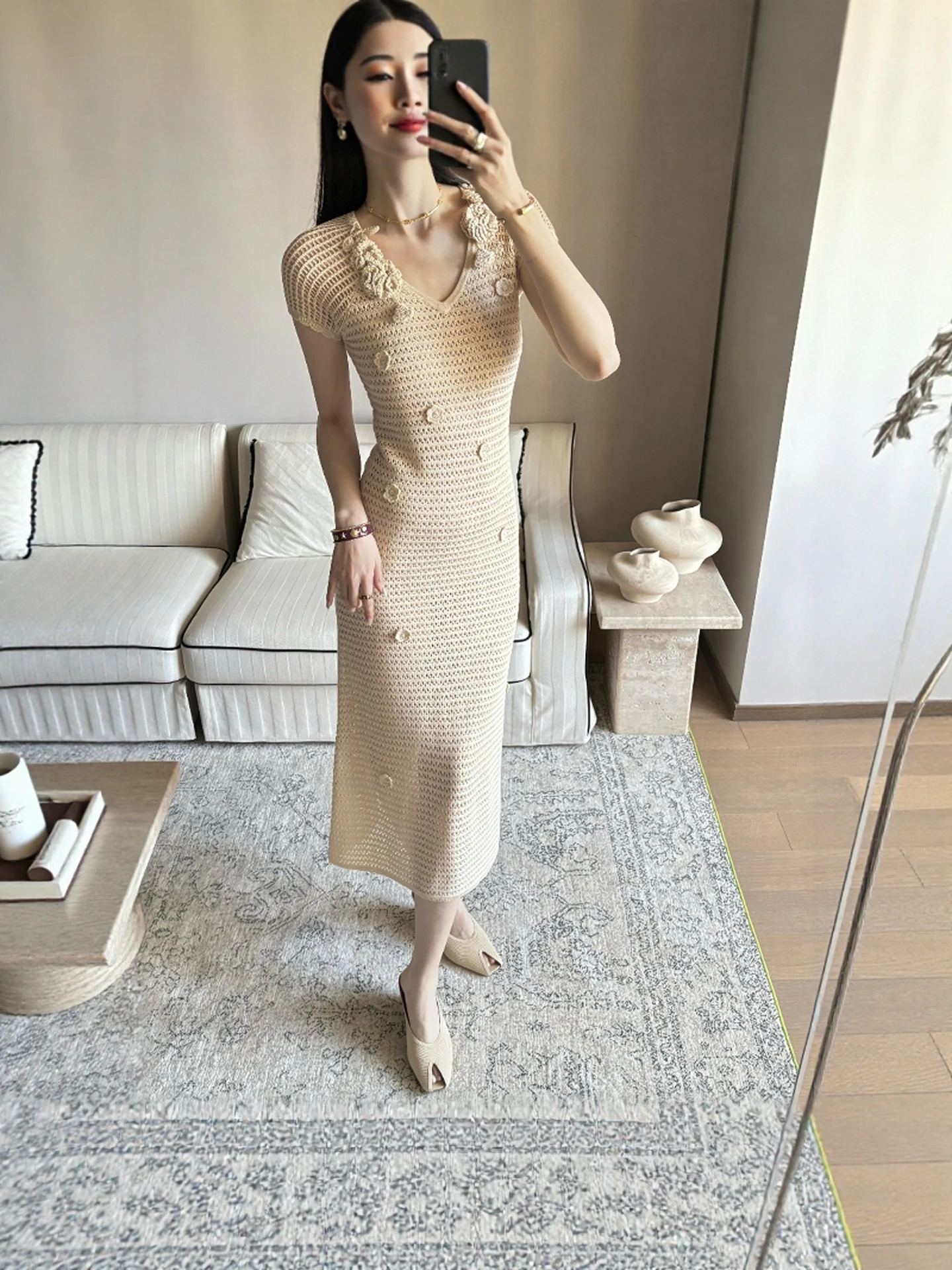 

Желтое вязаное платье DesiGar с вырезами, подчеркивающее талию, с V-образным вырезом, облегающее, длинное, во французском стиле, приятное к телу, дышащее