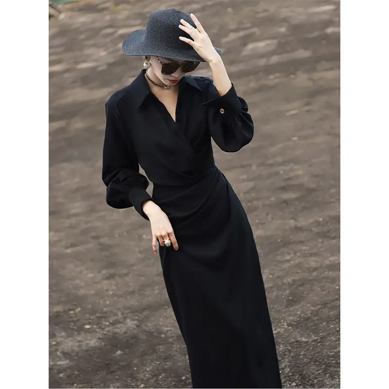 2025 ฤดูใบไม้ร่วงสไตล์ใหม่การเดินทางเรียบง่ายสลิมเสื้อกระโปรงชุดเดรสแขนยาวสําหรับผู้หญิง