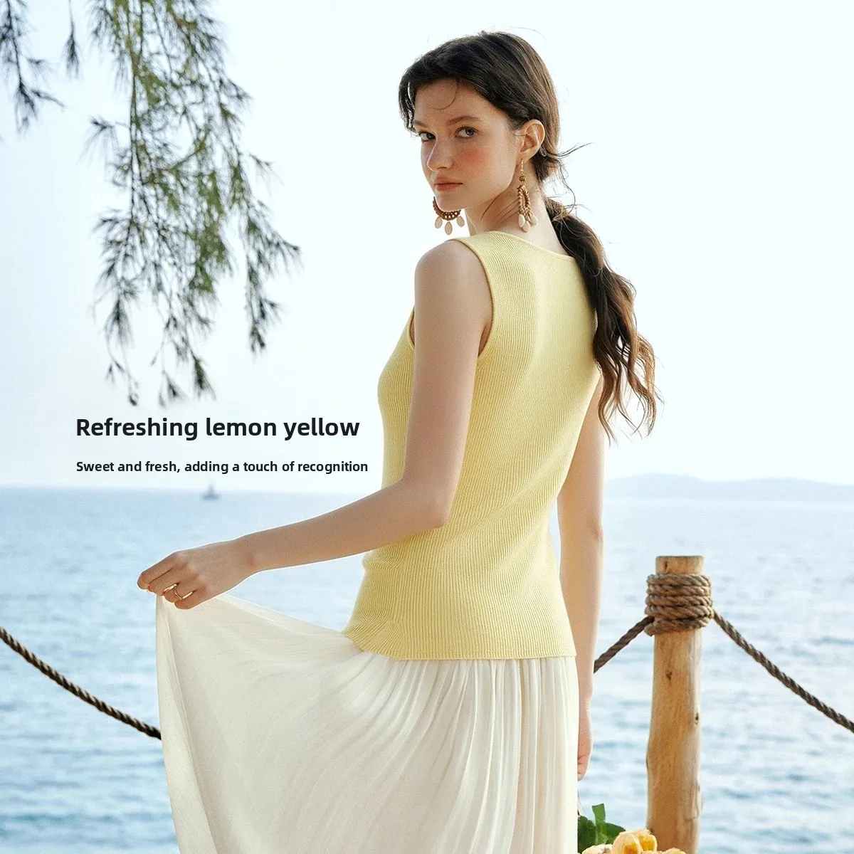 OLrain Casual U-Neck Ribbed Knit Cami for Women 2026 Summer Contrast Beaded Slim Fit Versatile Sleeveless Short Top O58XD006363