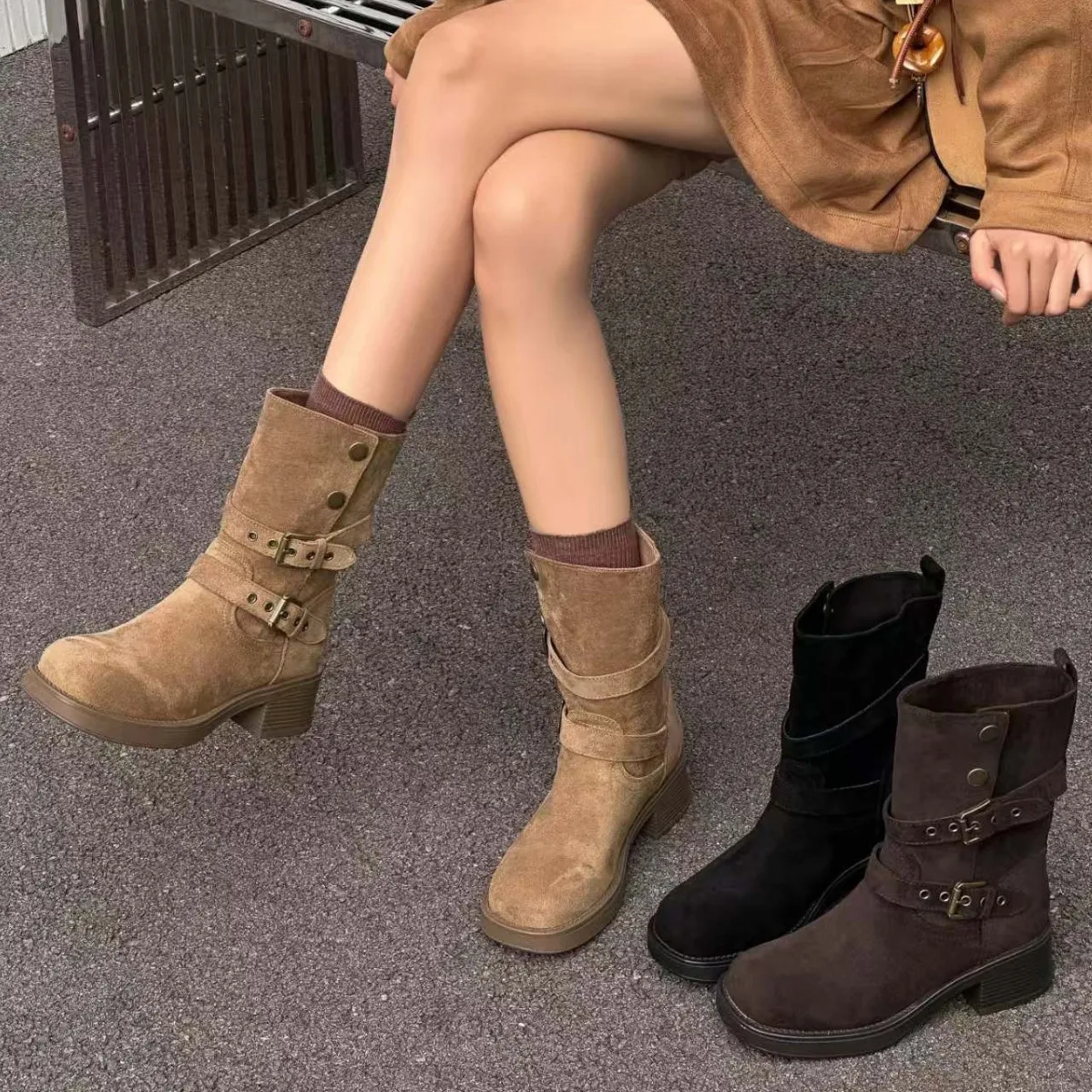 

Новые дизайнерские женские ботильоны с металлической пряжкой на ремне, однотонные ковбойские рыцарские сапоги в стиле вестерн, женская осенне-зимняя обувь на платформе