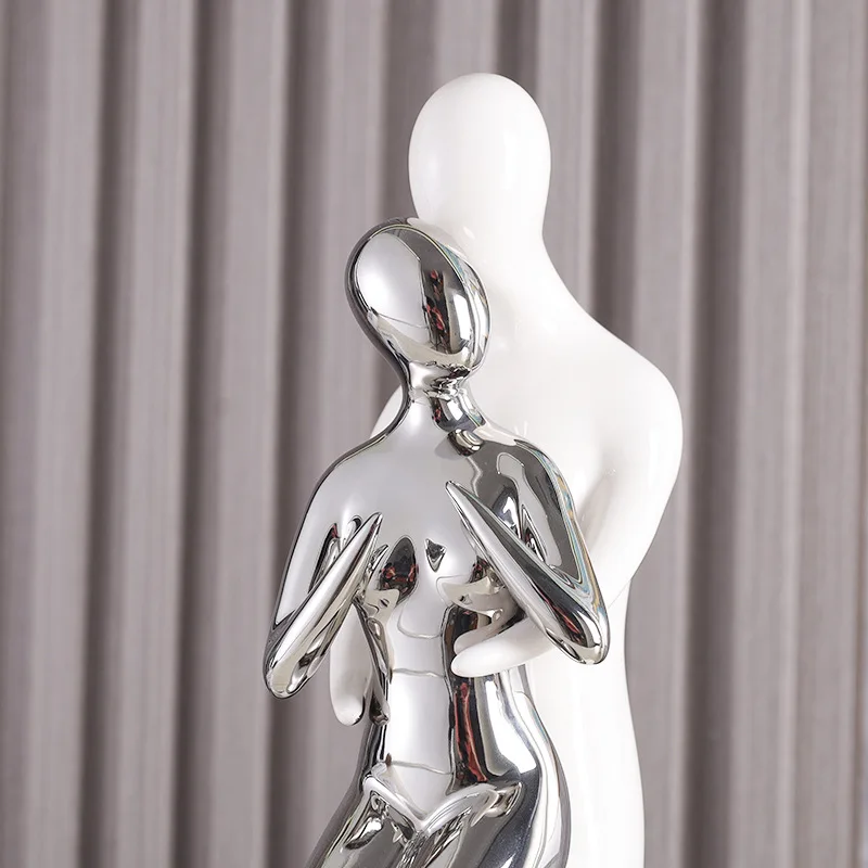 Modern Love Couple Ceramic Ornament Romantic Love Embrace Statue Home Decoration Valentine's Day Gift