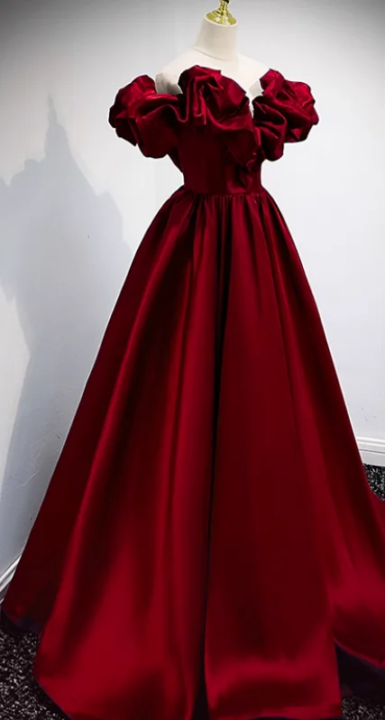 فستان سهرة مكشوف الكتفين طيات من الساتان برباط خلفي بطول الأرض فستان حفلات من الساتان فساتين أنيقة