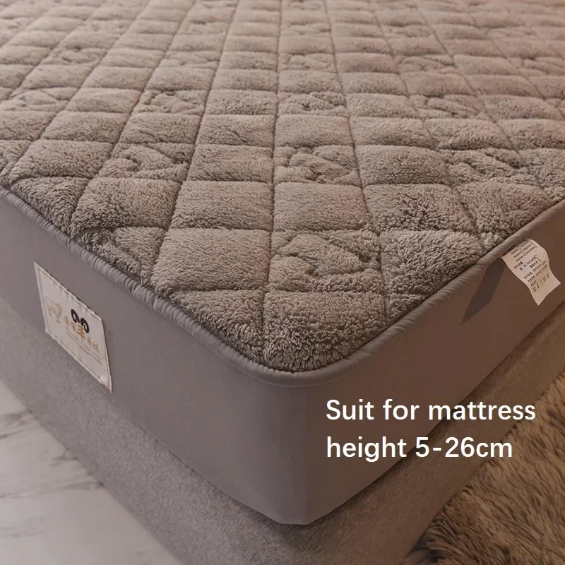 New Thicken Soft Lamb Wool Quilted Mattress Cover Quick Warm Plush Anti-Mite Bed Pad Protector Cover Customized Fitted Sheet