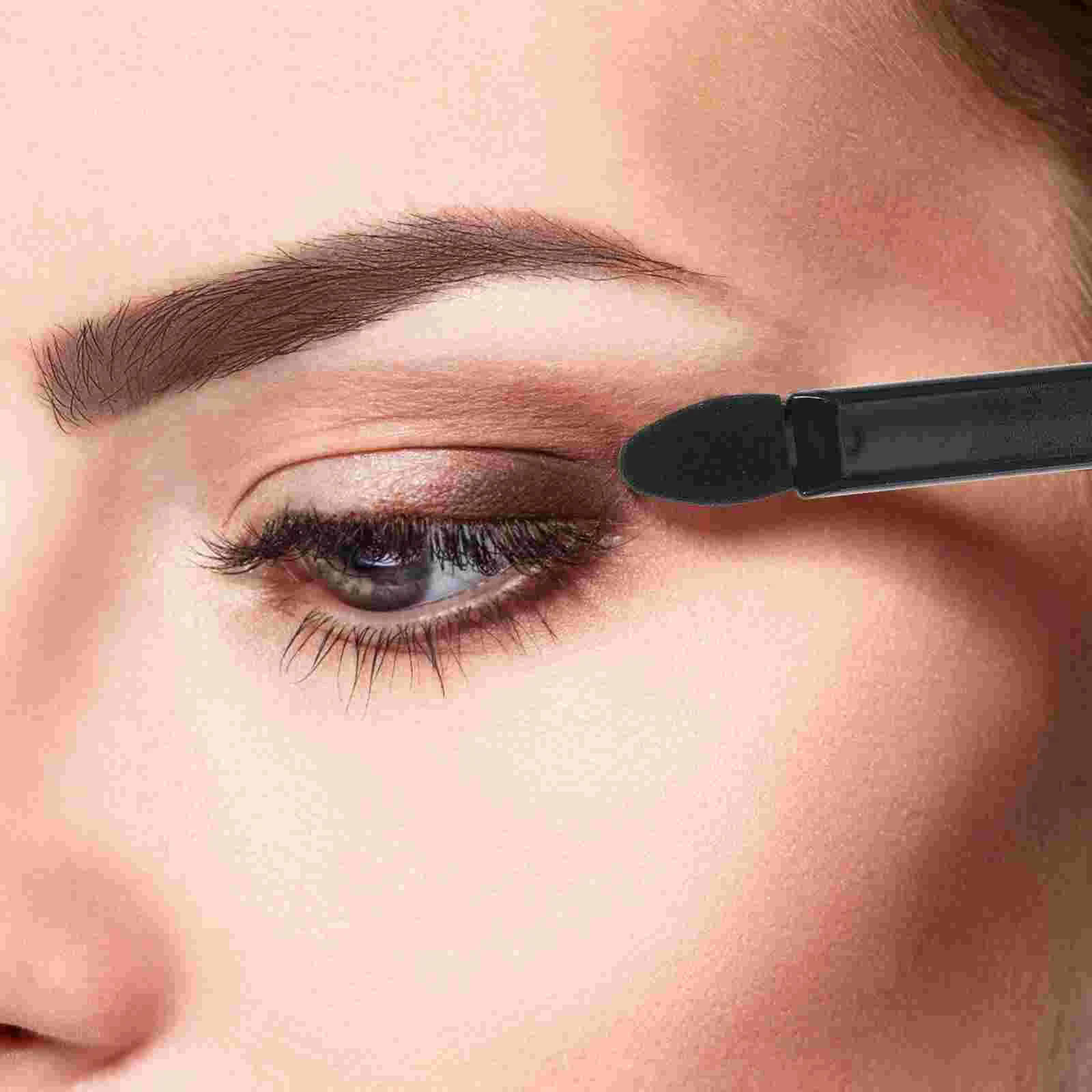 

100pcs Sponge Eyeshadow Brush Double-Headed Eyeshadow Makeup Brush for Home Store (Black) brush eyeshadow