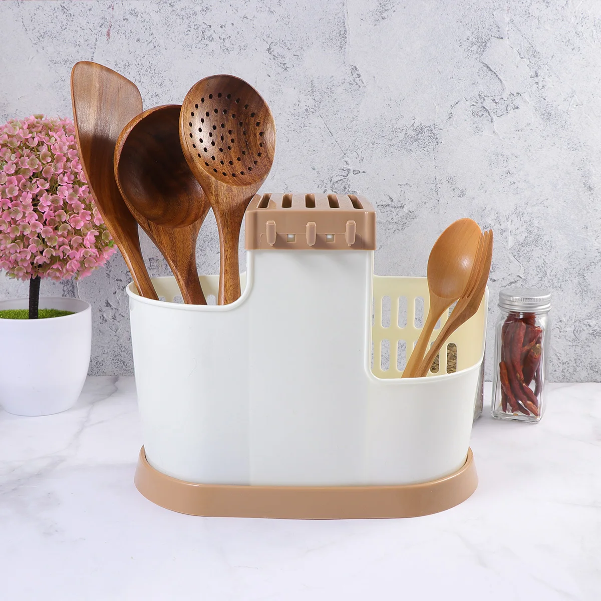 

Plastic Kitchen Draining Chopsticks Holder Red Practical Chopsticks Rack Drain Holes Cutlery Storage Rack for Home Restaurant