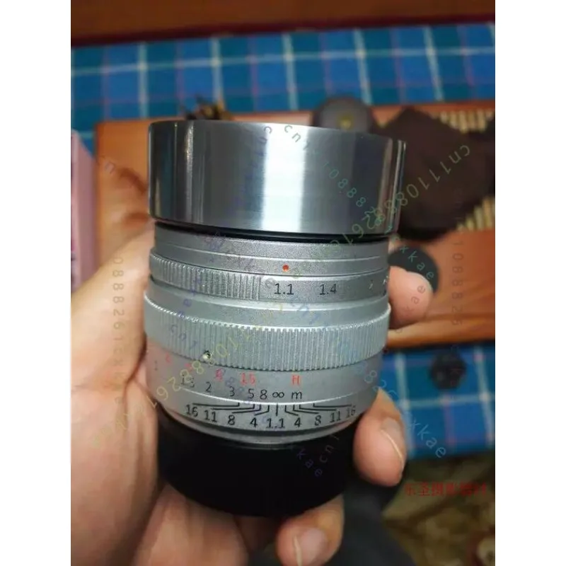 Shiny Silver Metal Lens Hood Standard & Medium‑Long Type 33mm‑82mm Screw‑in Sun Shade Protector Universal Camera Lens Accessory
