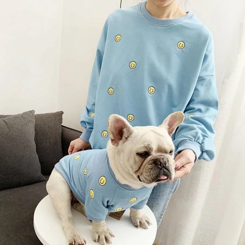 Spring and summer new smiley embroidered pet sweater French bulldog clothes dog and owner costume cute puppy