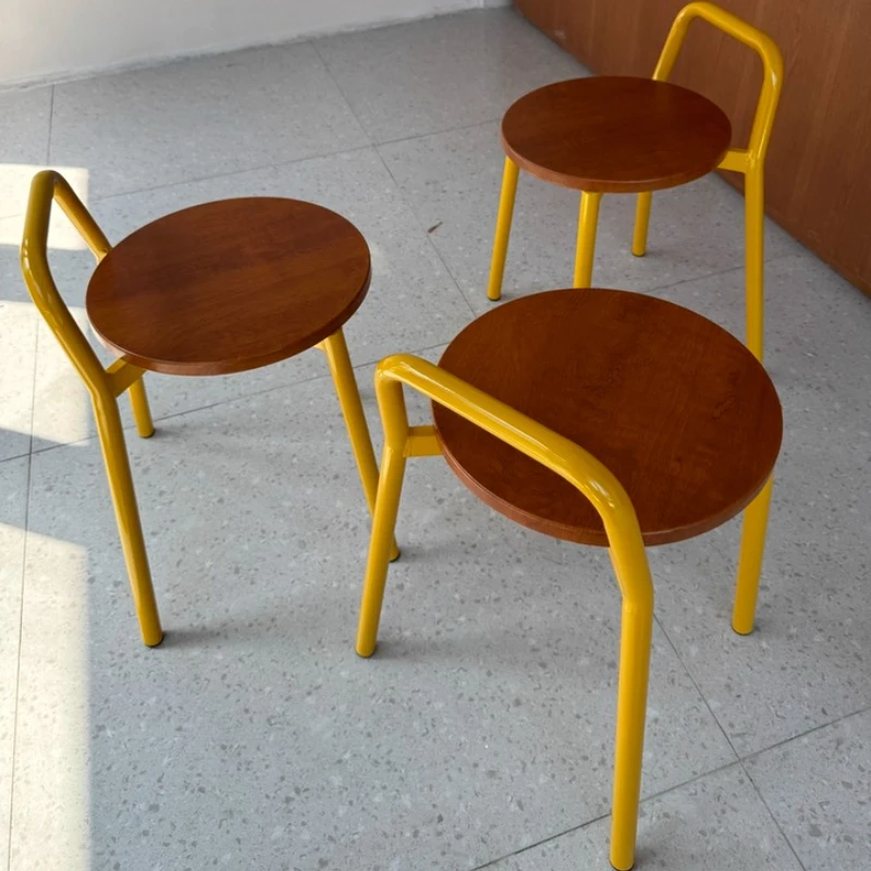 

Скандинавские железные обеденные табуреты, круглый боковой стул для сада, современное сиденье для патио с верхней частью из массива дерева, экономящая пространство, мебель для балкона