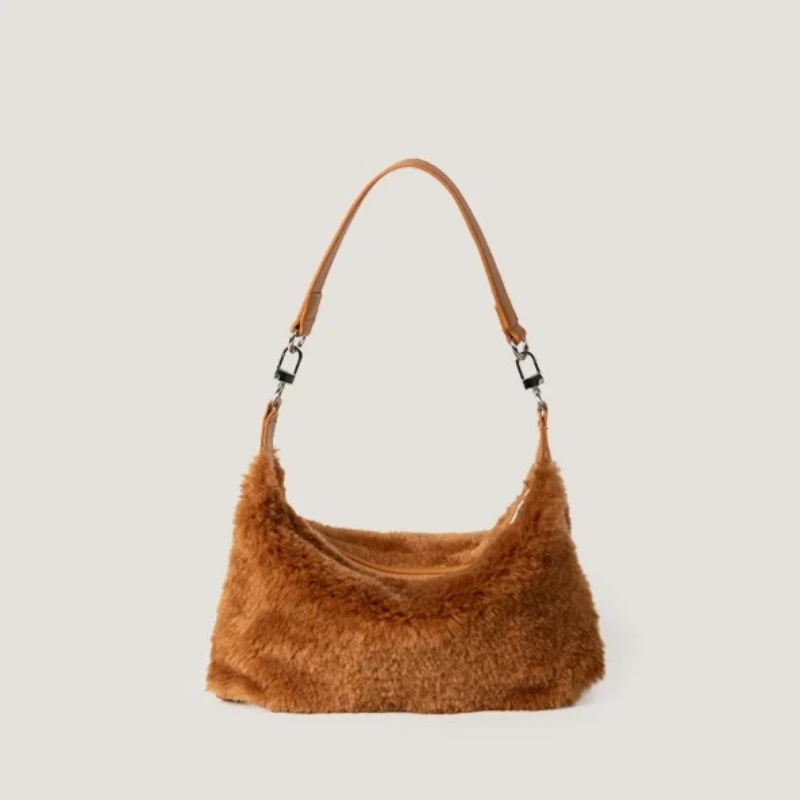 Versione coreana della borsa per ascelle in peluche di nicchia Nuova borsa a tracolla di fascia alta con giunture retrò Moda femminile versatile