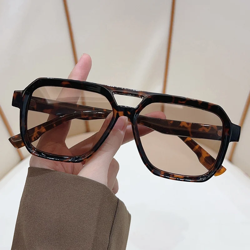 Vintage double-beam aviator sunglasses Simple rectangular fashion retro sunglasses Suitable for casual wear Travel Beach Shoppin