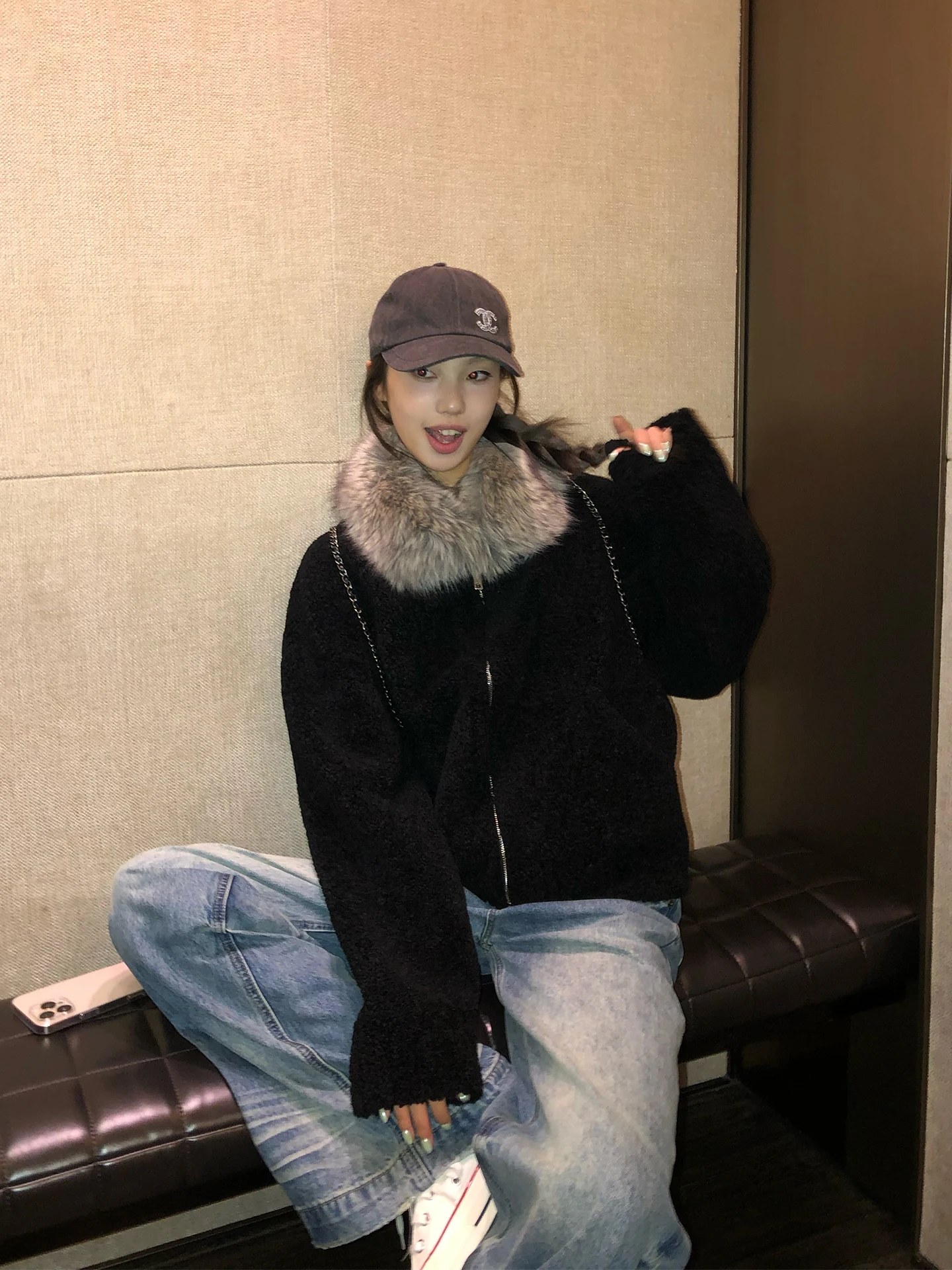 

Женская куртка IceFront на молнии с воротником из овечьего меха, комбинированная, повседневная, с длинными рукавами, черная, для осени и зимы