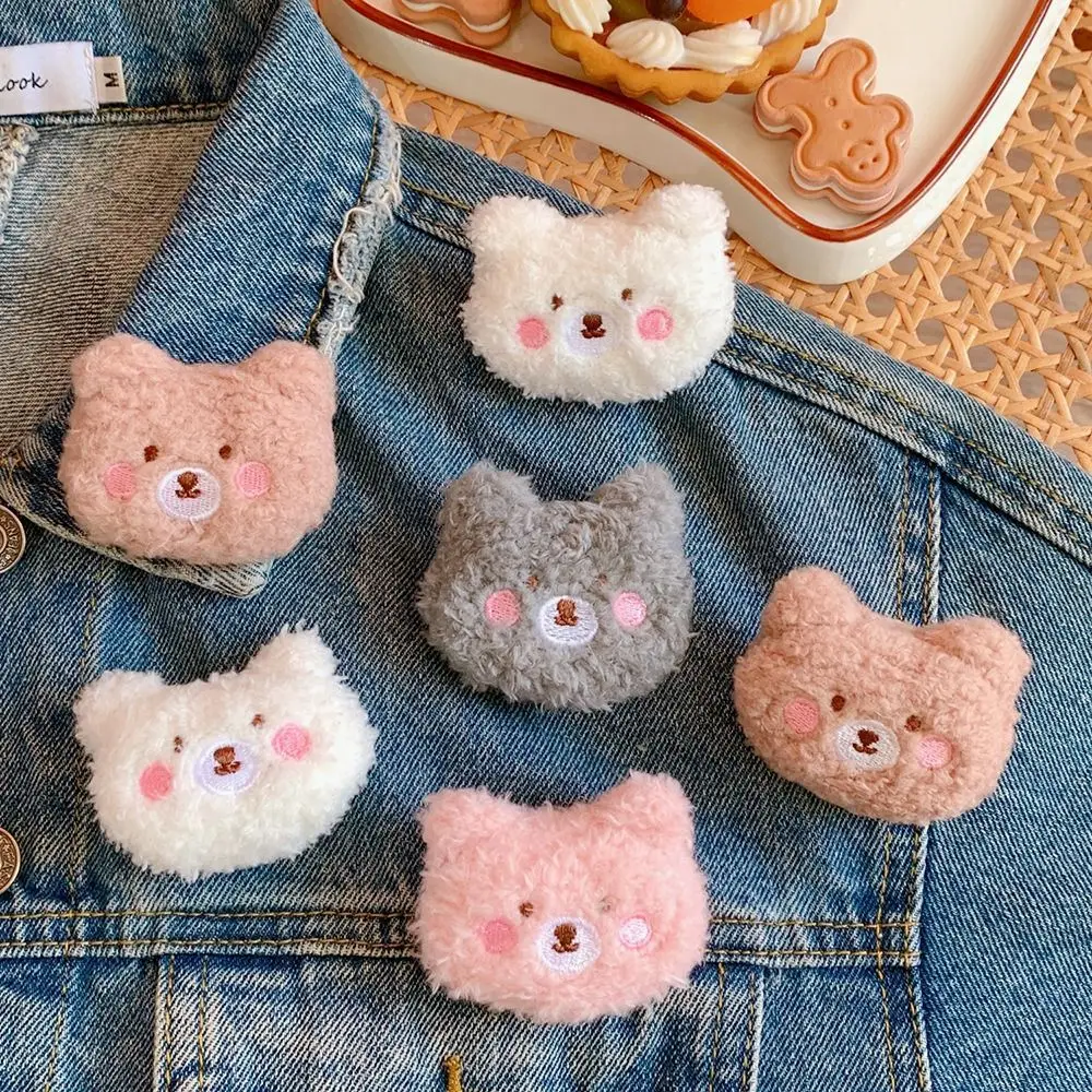 Diy acessórios de decoração macio urso de pelúcia broche bonito dos desenhos animados animais broches moda artesanal roupas crachá casaco