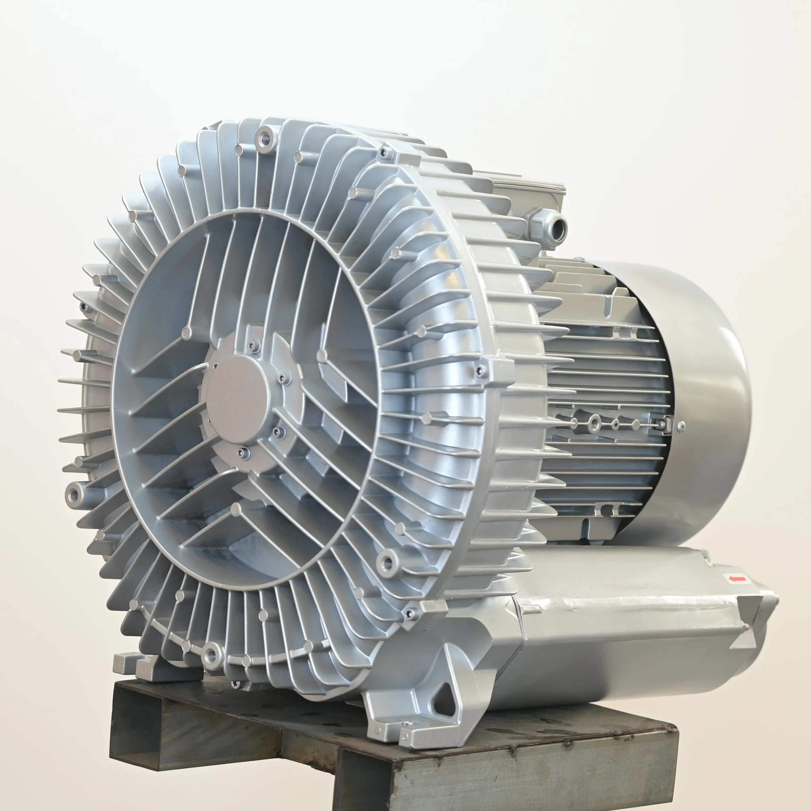 Bomba de vacío de soplador de aire de anillo trifásico trifásico de 7,5 kW, bomba de un solo etapa de 0,5 HP ~ 35HP, soplador de canal lateral de aire regenerativo