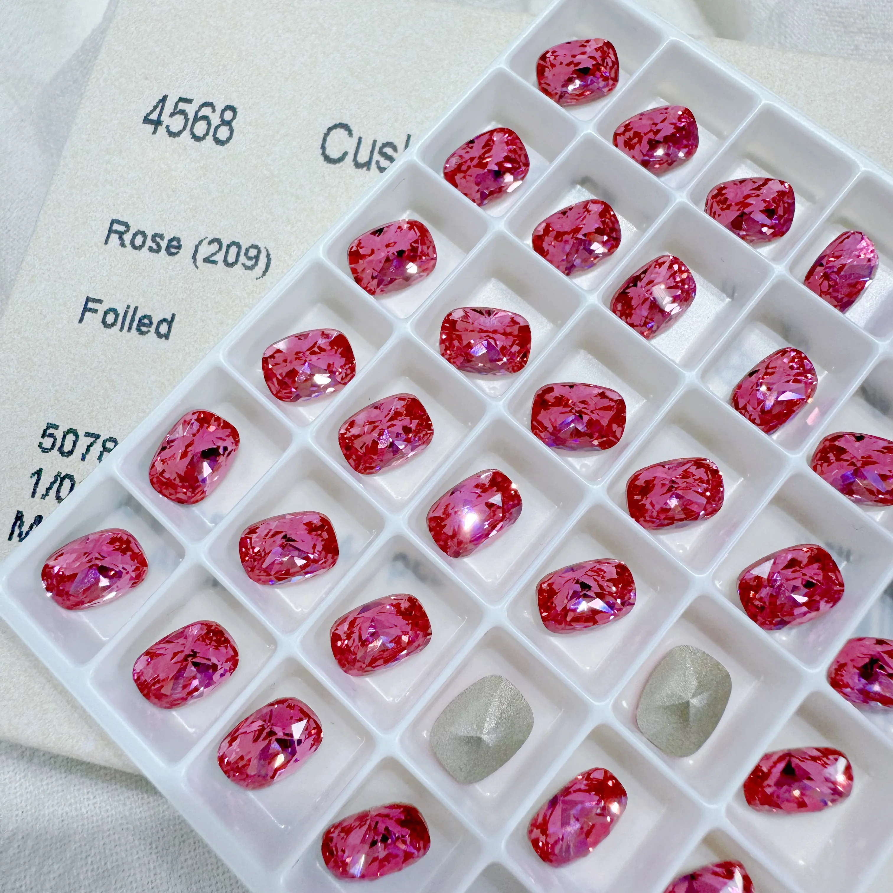 K9 Vetro Grasso Ovale CZ Pietra Sintetica Cristallo Cubico Strass Diamante Sciolto Vetro Strass Zircone per Nail Art Gioielli Artigianali