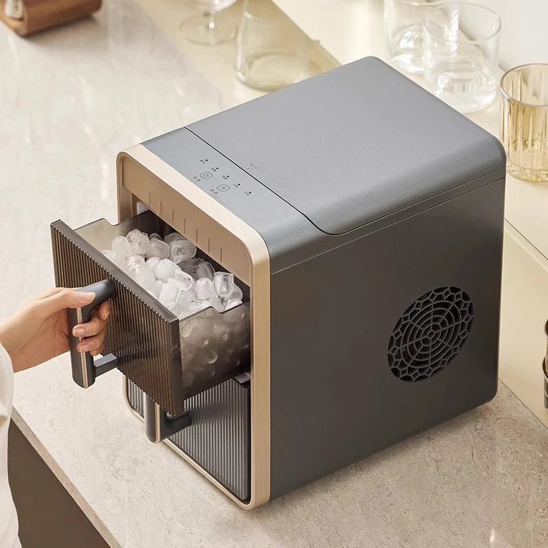 

Automatic solid ice cube machine for household small office