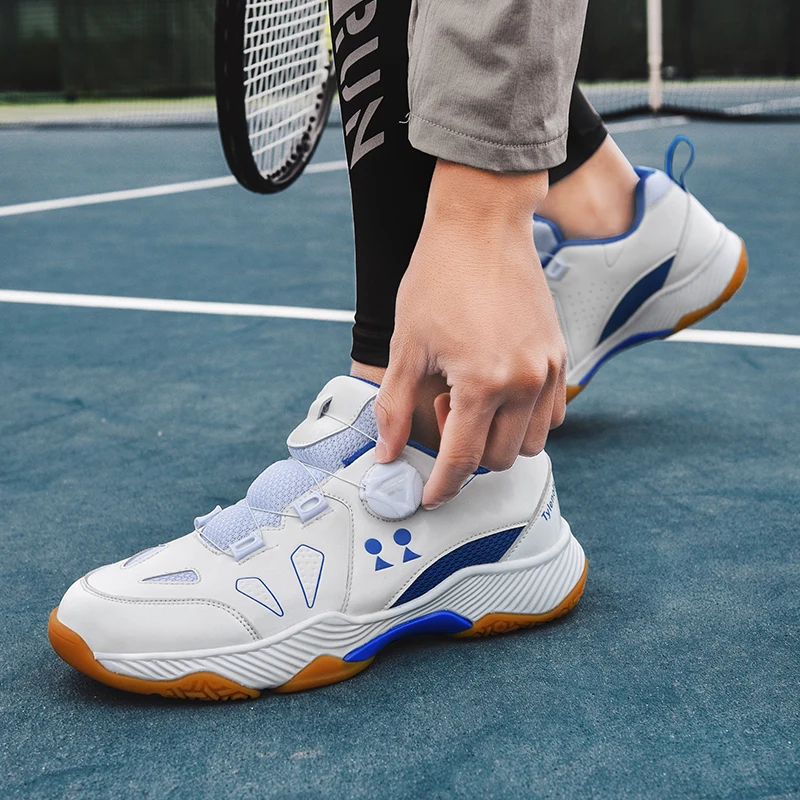 Sepatu tenis profesional untuk pria wanita, sepatu olahraga voli uniseks ukuran besar 35-46