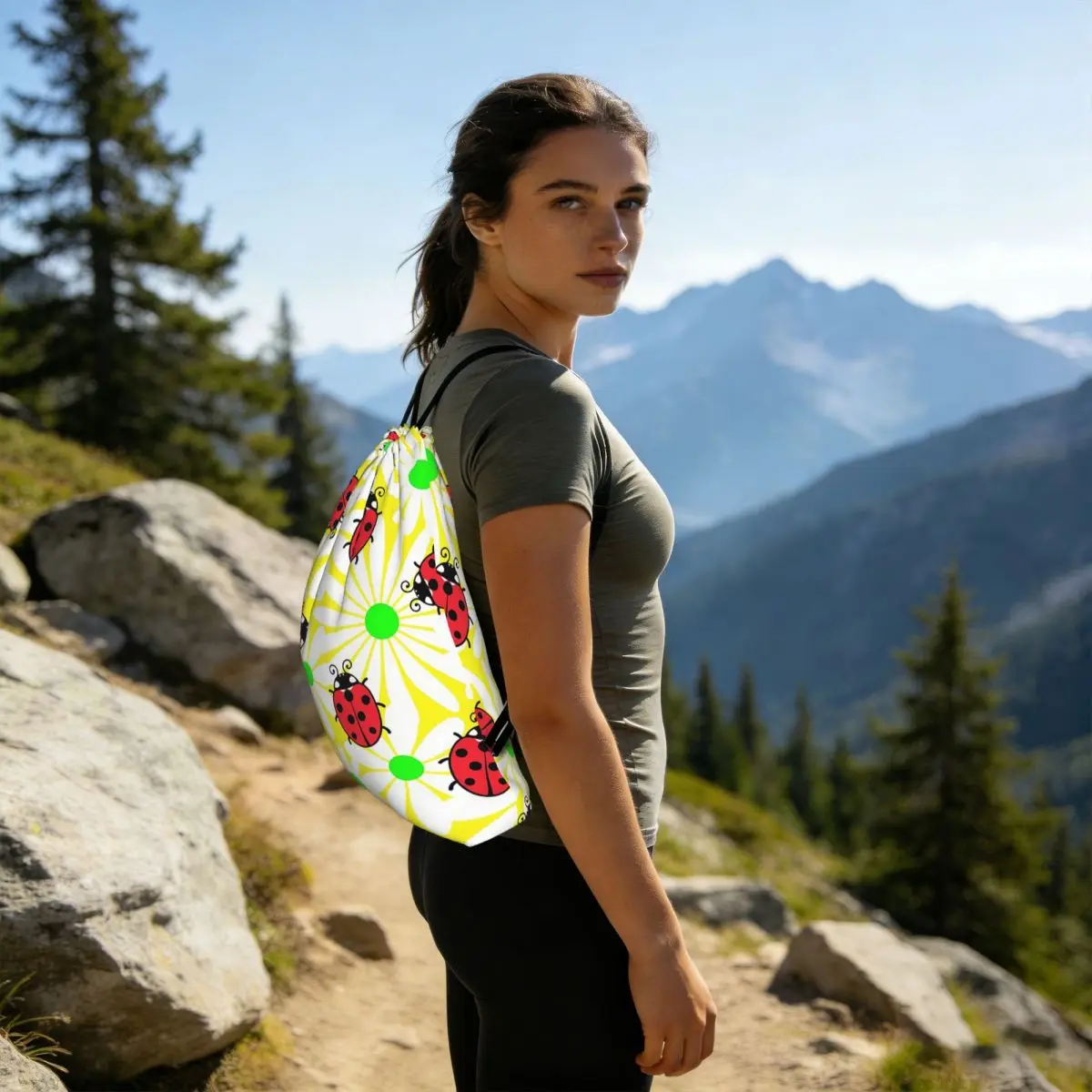 Daisy And Ladybug Pattern Backpacks Portable Drawstring Bags Sports Bag Book Bags for Travel School