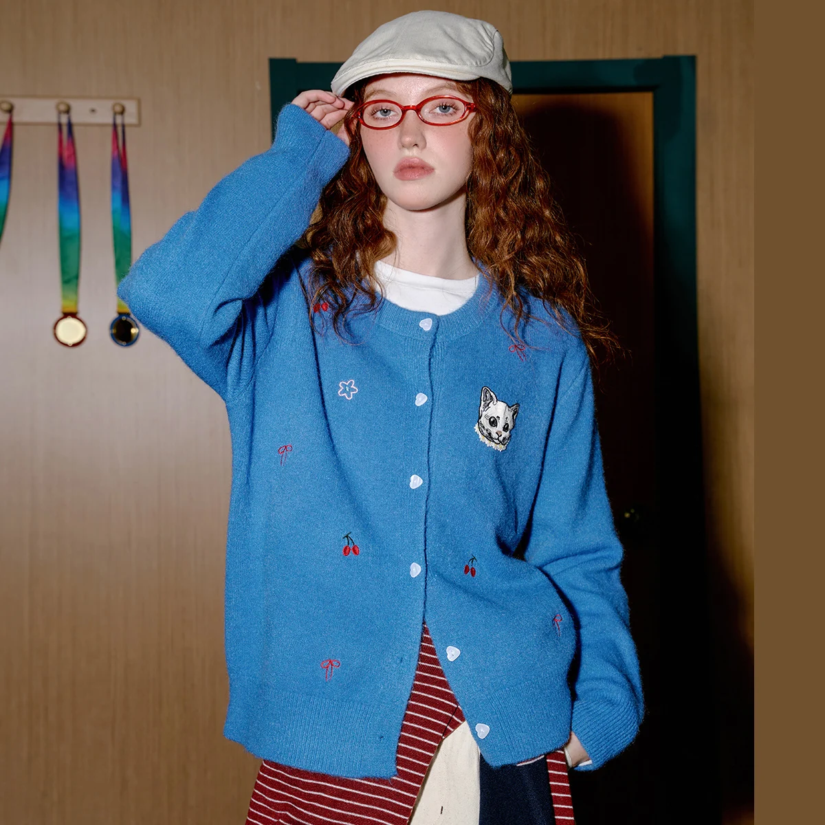 

Женский вязаный кардиган с вишней и бантом, свитер с круглым вырезом и вышивкой, приятный для кожи, Y2K, одежда для дома, осенняя уютная одежда Cottagecore