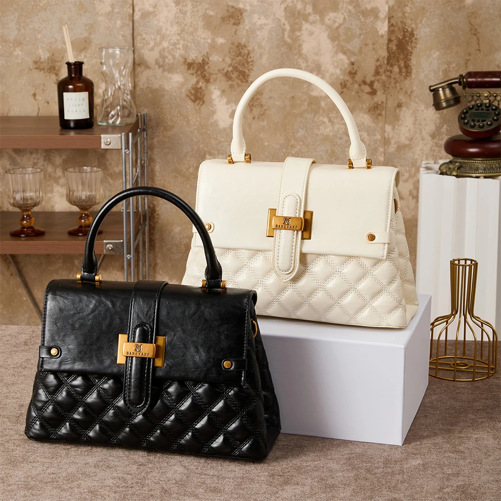 Women's handbag 2026 new fashionable diamond grid crossbody bag single shoulder high-end niche design small square bag