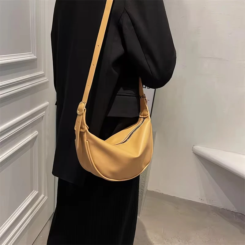 New Fashion Women\'s Hobos Sac Soft Leather Shoulder Messenger Bags for Women Wide Feamel Half Moon Purse and Handbags Brand