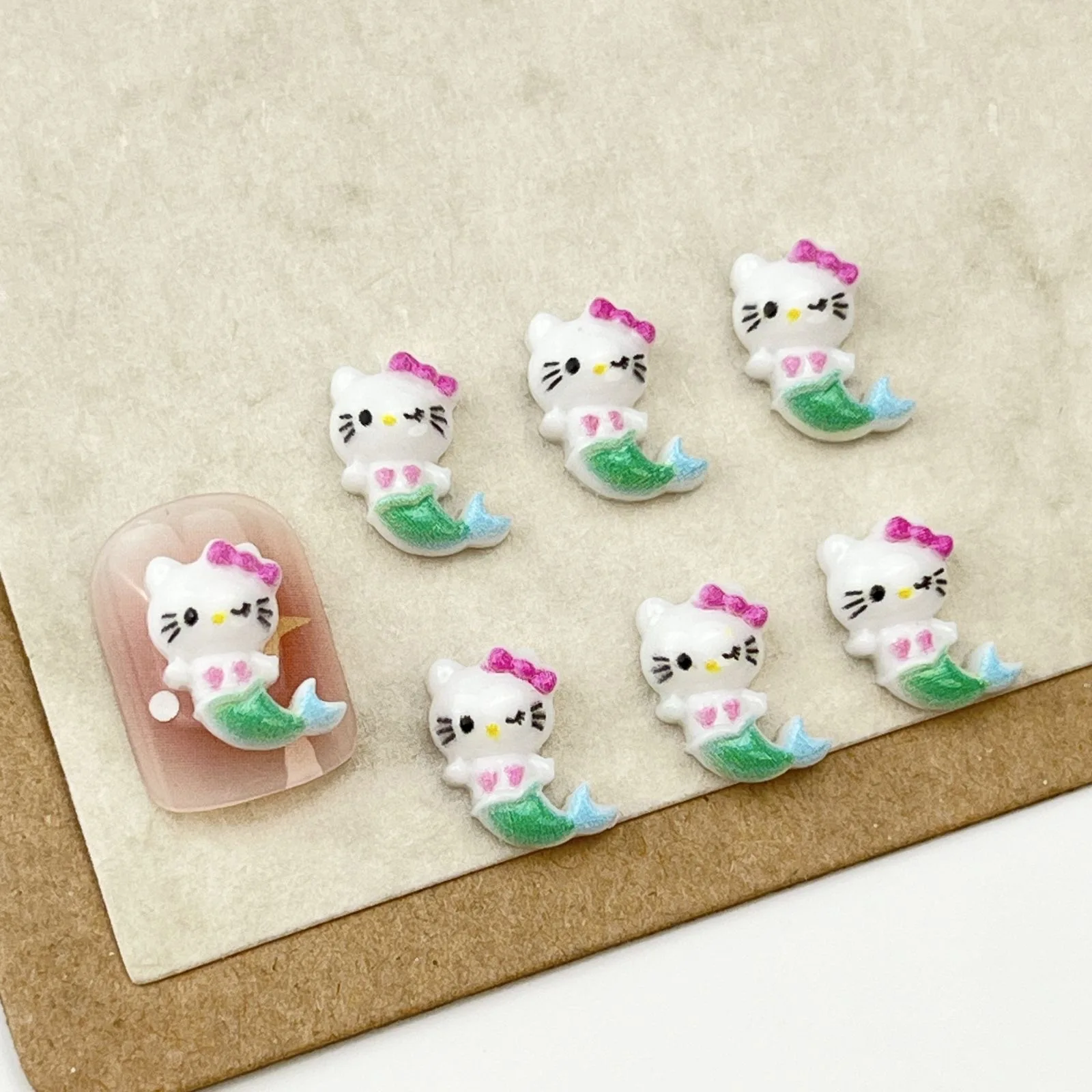 50 Pcs New mini Cute Resin Cartoon Hawaiian Holiday Beach Cat Flat Back Ornament Jewelry Making Manicure Hairwear Accessorie