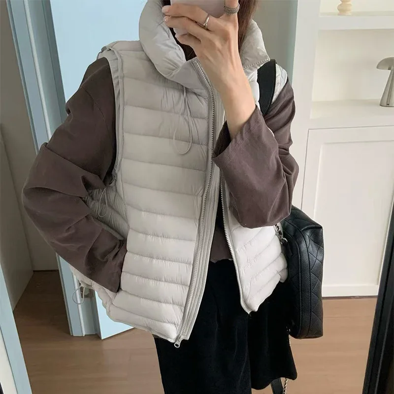 2026 Autumn and Winter Women's Down Vest Loose Windproof 90% White Duck Down Top
