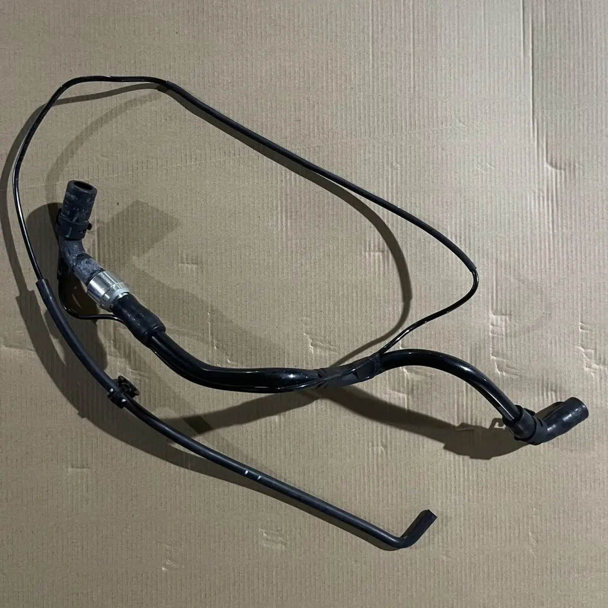 Applicable to Zotye T600 Hunteng X7 Partial Load Breather Tube Assembly Load Breather Tube Brake Vacuum Tube