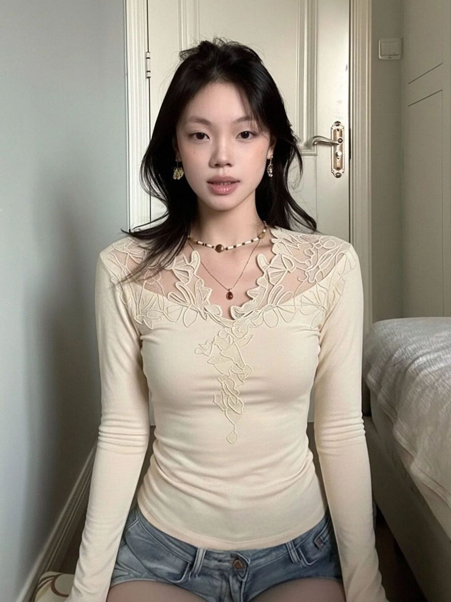 

Lace V-Ne Long Sve Knitted Women's Base irt Slimming Trendy Inner Wear Top Spring High-End Sle Warmth-Bearing