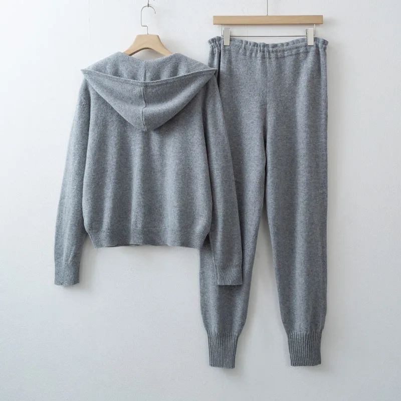 2015 Women's Knit Wool Cardigan and Pants Set