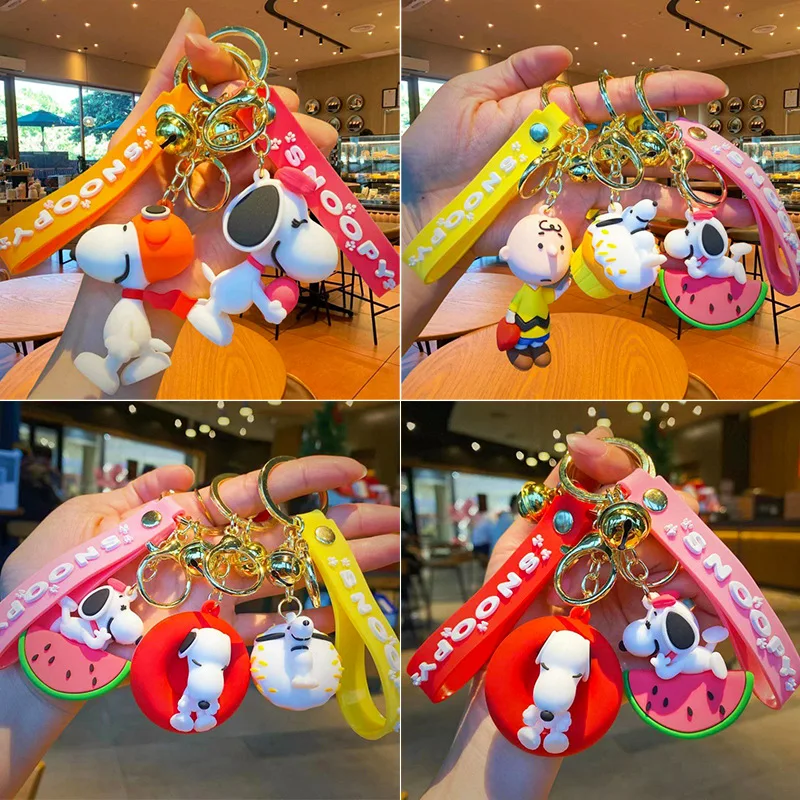 New Second Generation Snoopy Three-dimensional Doll Keychain Cartoon Car Keychain Pendant Backpack Pendant Keychain