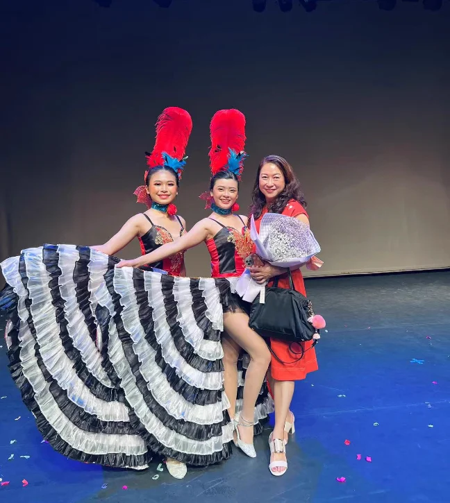 Frankreich Cancan Tanzkleid Damen Bühnenkostüme Flamenco Rot